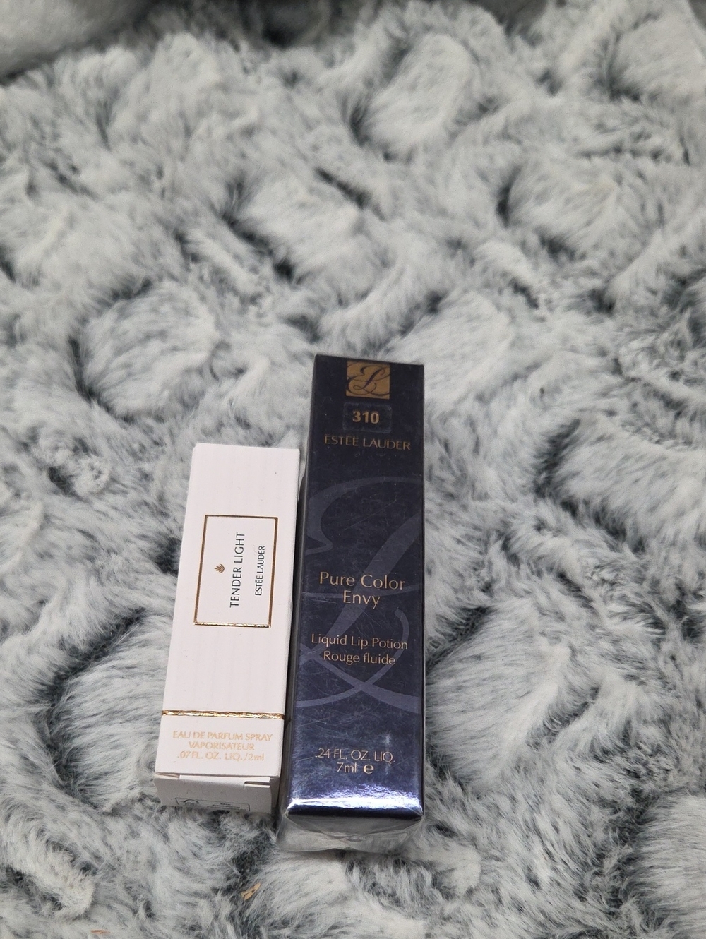 Estee Lauder Lipstick